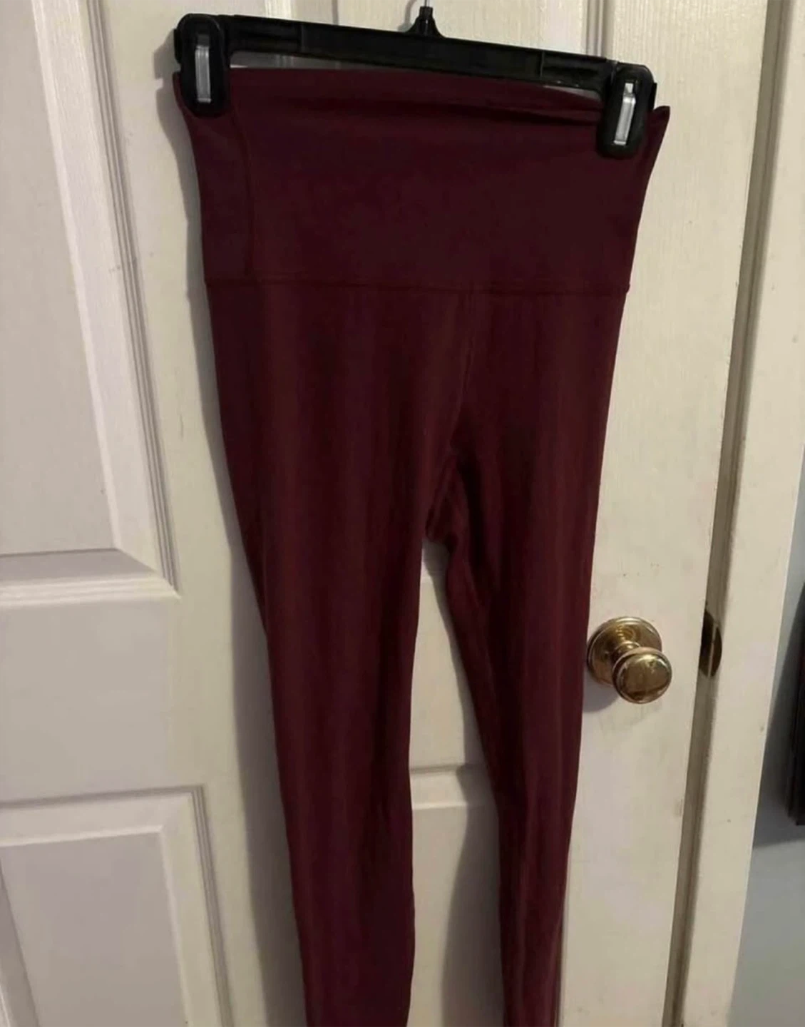 Lululemon leggings red Merlot size 4 tight 28