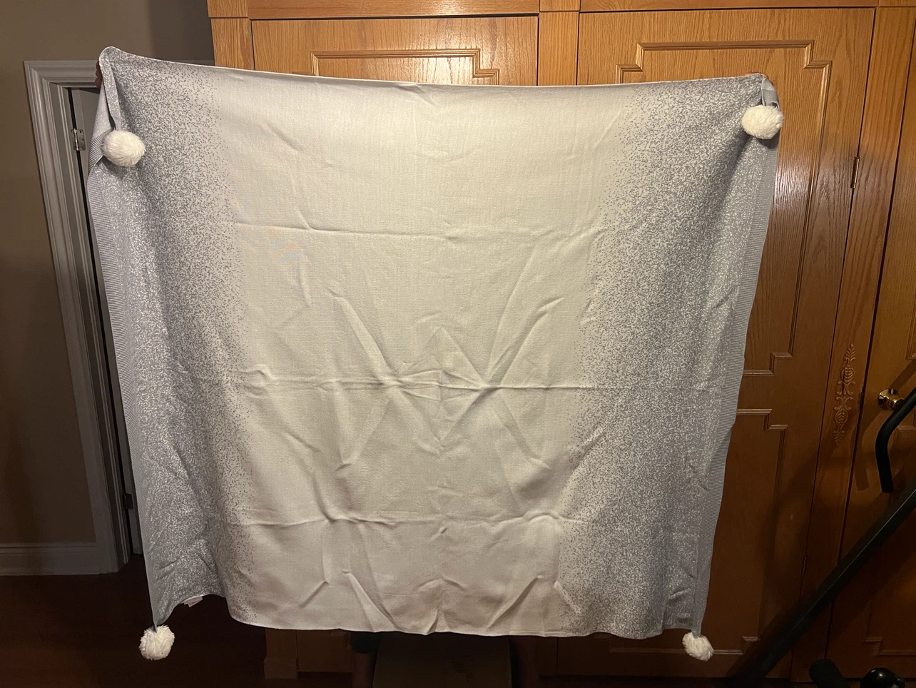 White and Grey Throw Blanket with Pom Poms - photo 2