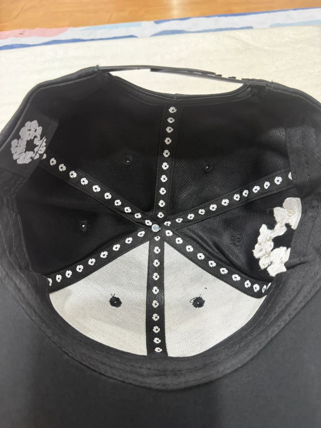 Denim tears Hat with White Embroidered Design - photo 5