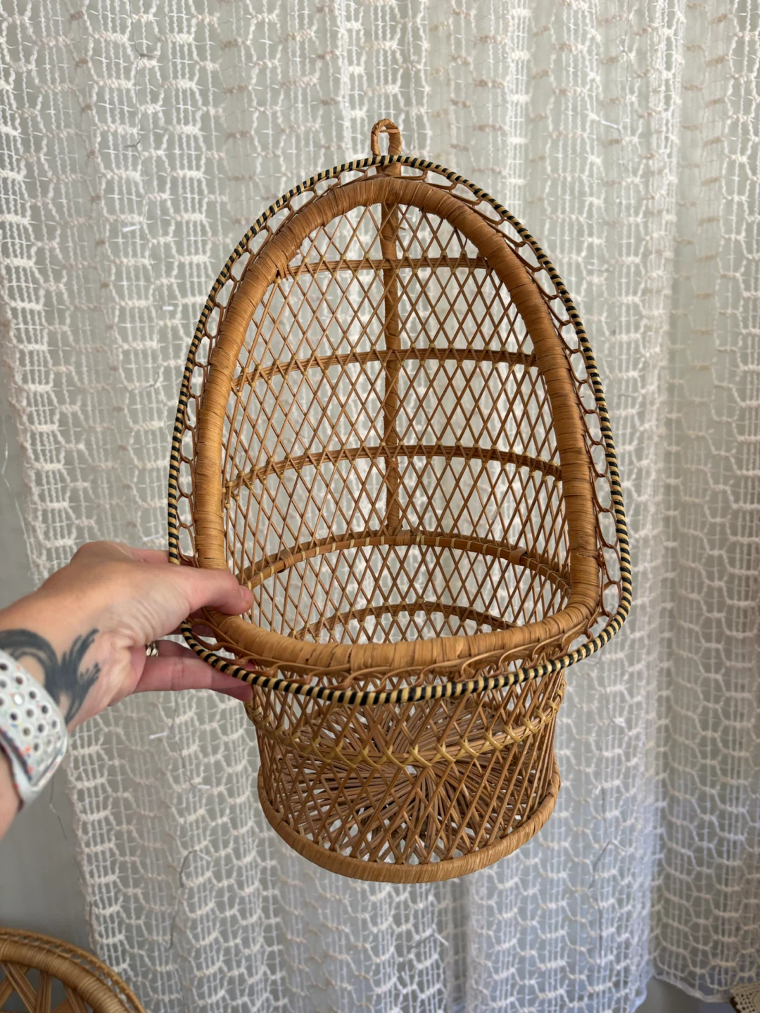 Vintage Wicker Hanging Basket Chair Decor - photo 2