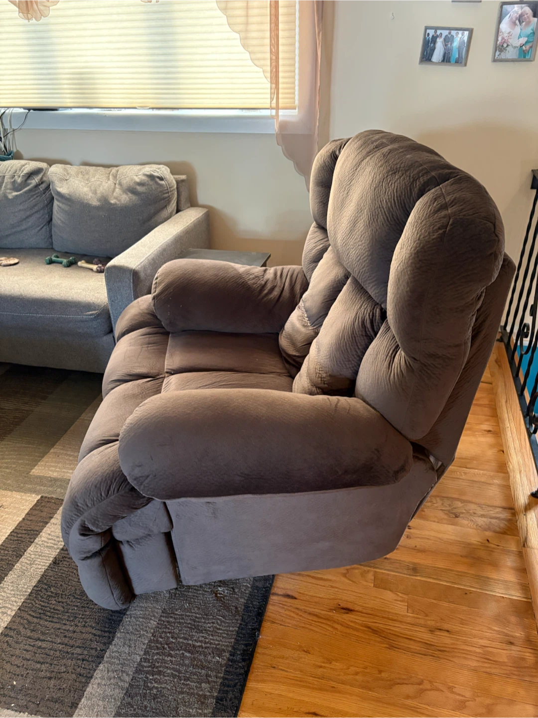 Brown Plush Power Recliner Chair - photo 2