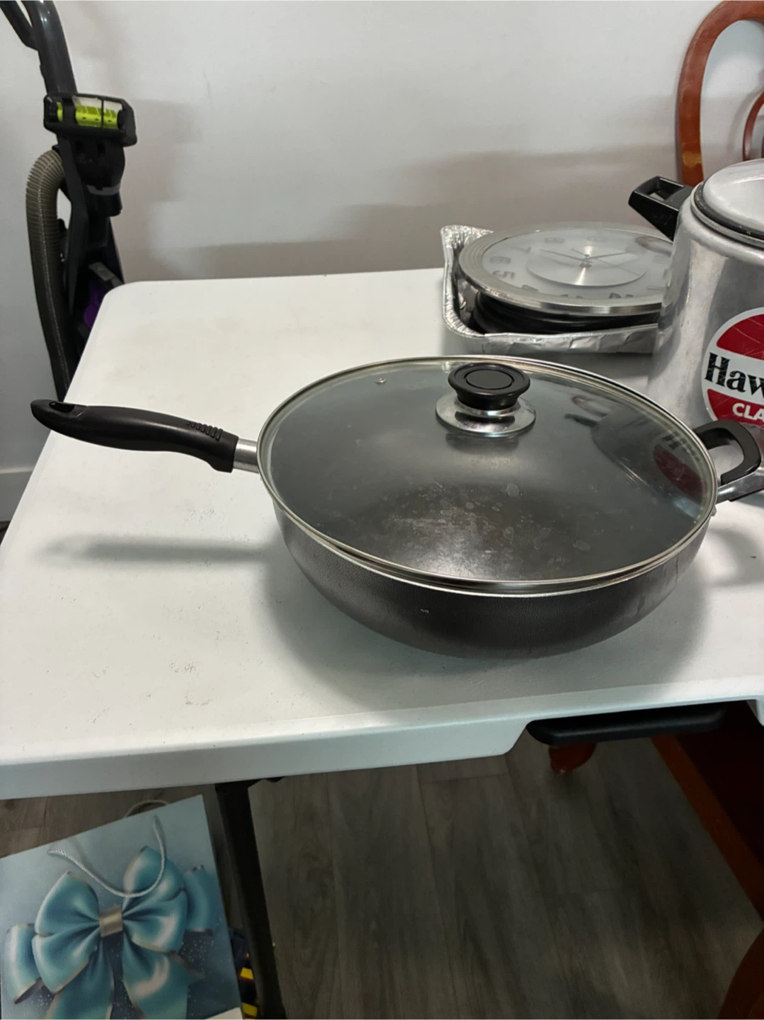 Deep Frying Pan with Glass Lid
