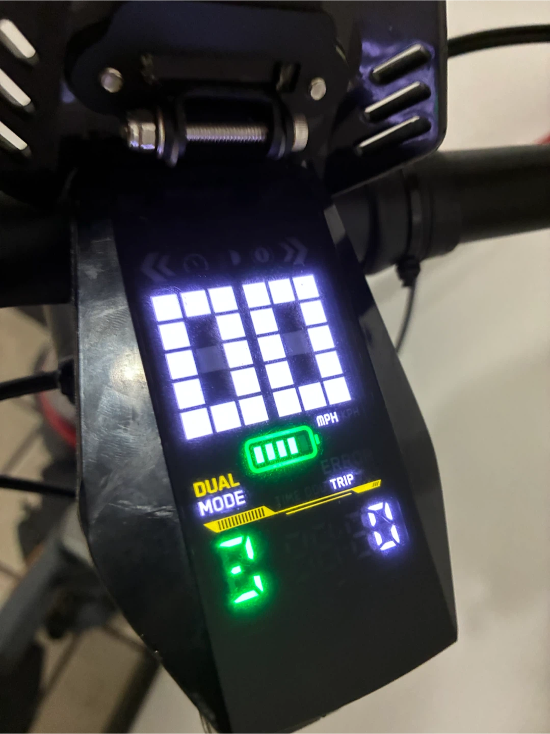 Electric Scooter - photo 2