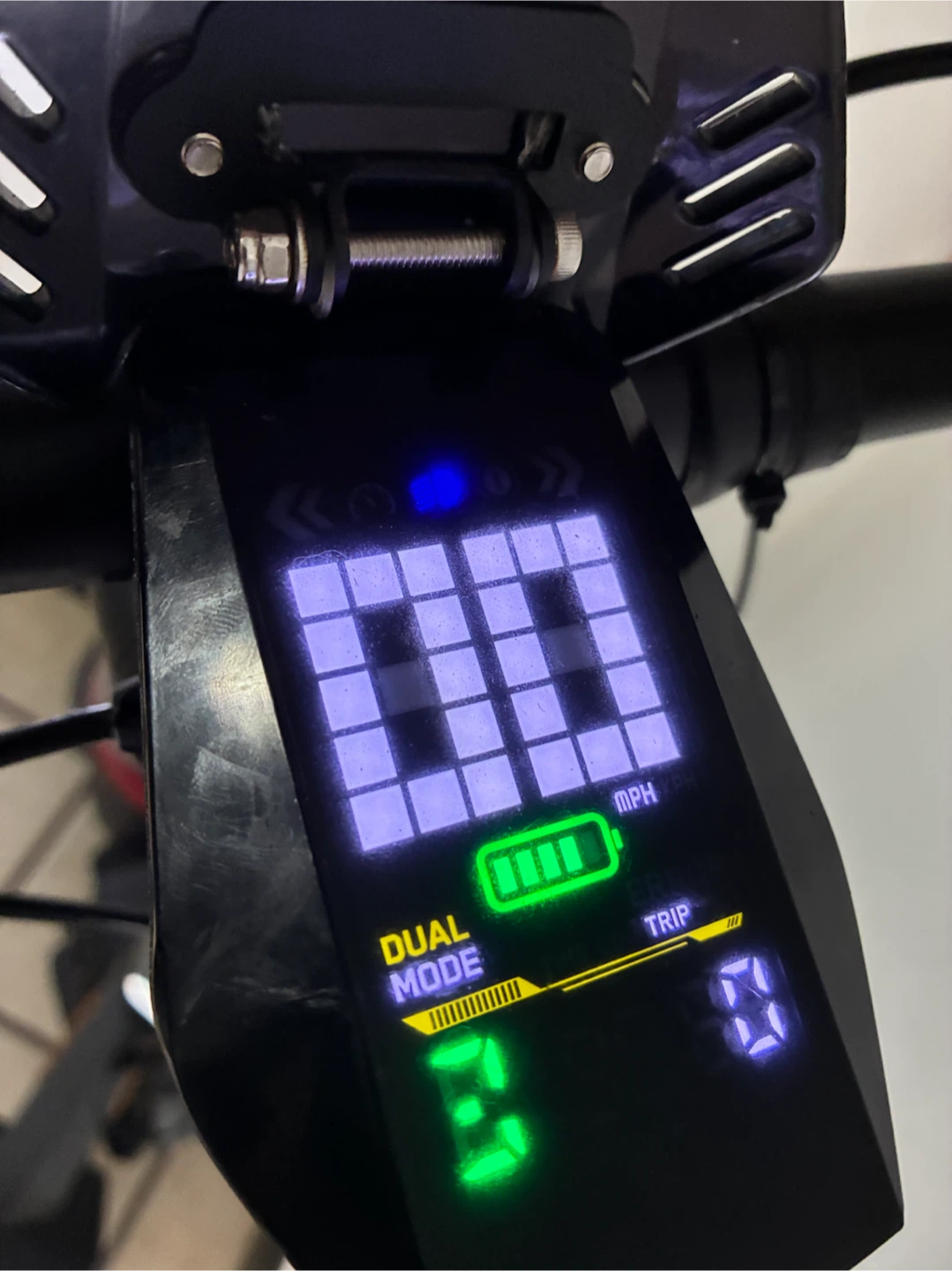 Electric Scooter - photo 3