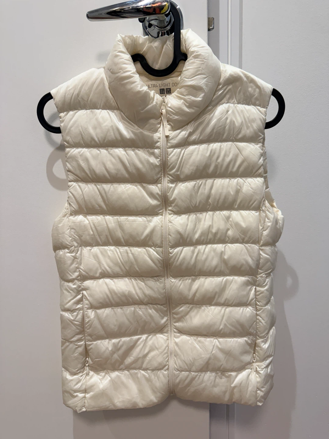 UNIQLO Ultra Light Down Vest Cream XS