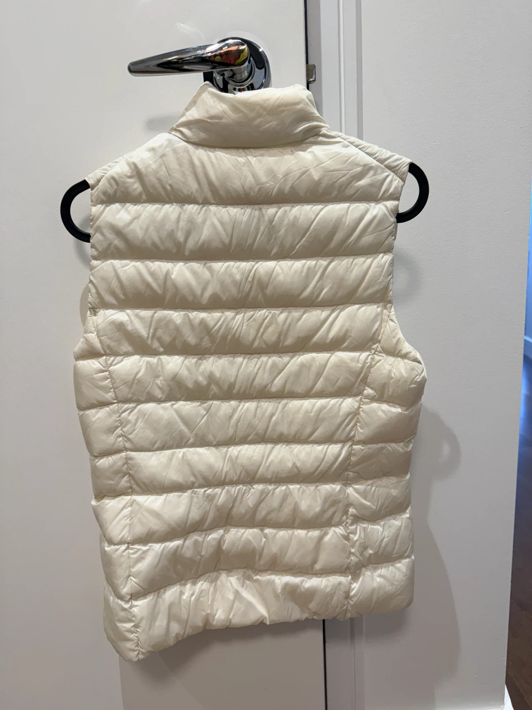 UNIQLO Ultra Light Down Vest Cream XS - photo 2