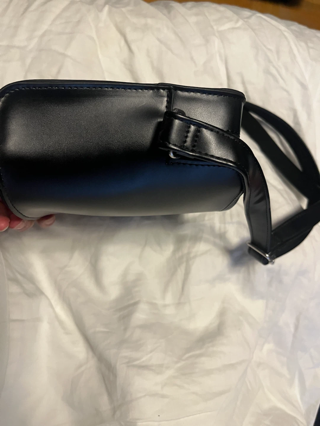 Uniqlo faux leather mini shoulder bag - photo 2