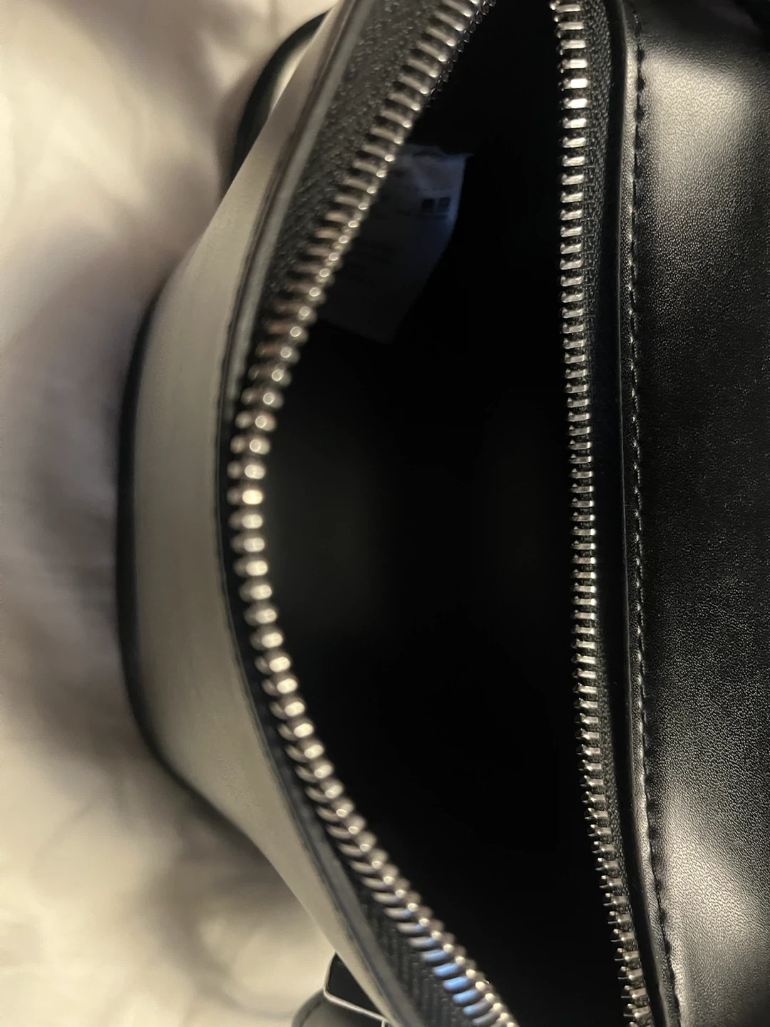 Uniqlo faux leather mini shoulder bag - photo 3