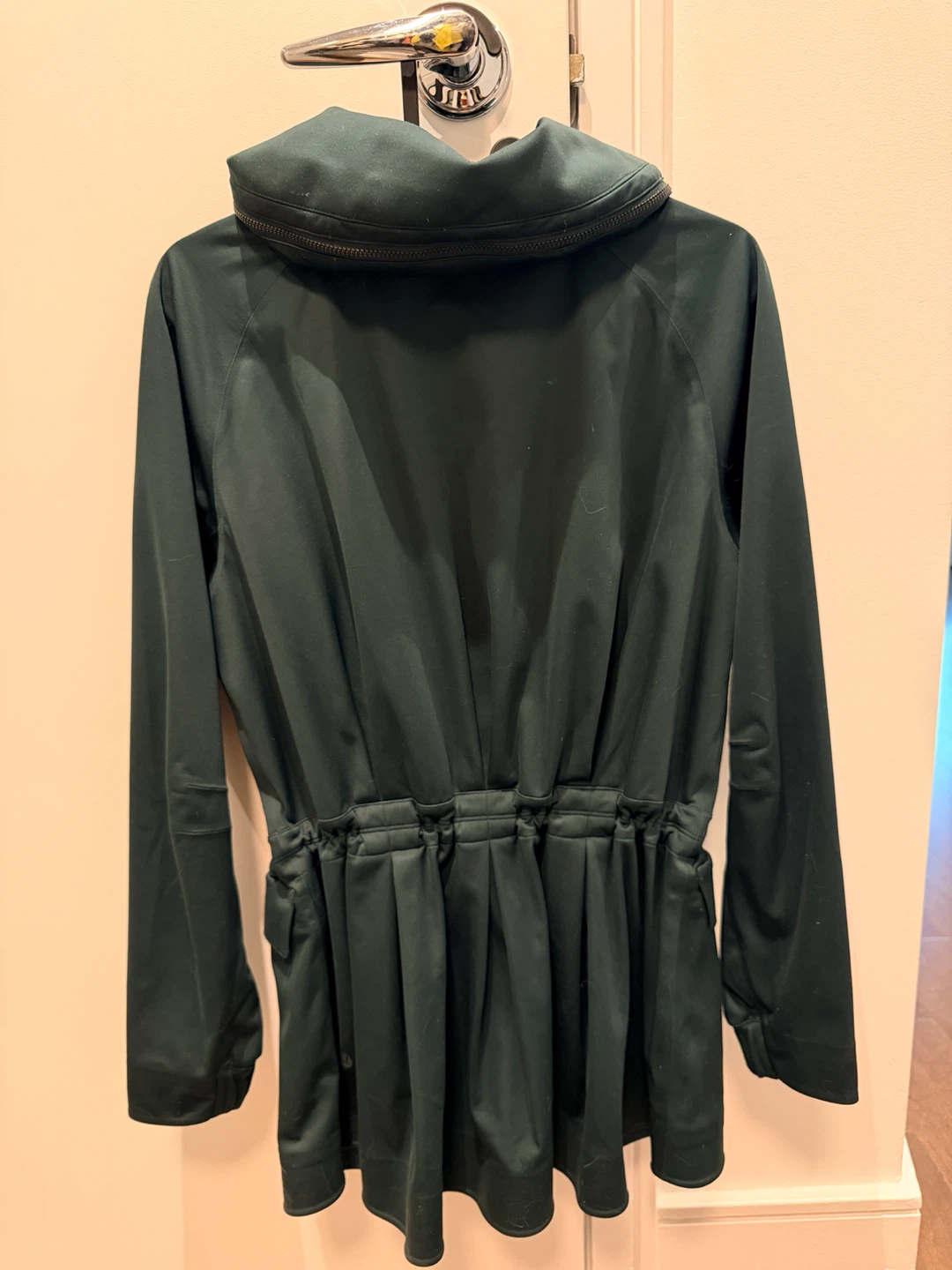 Lululemon Water-Resistant Jacket - photo 2