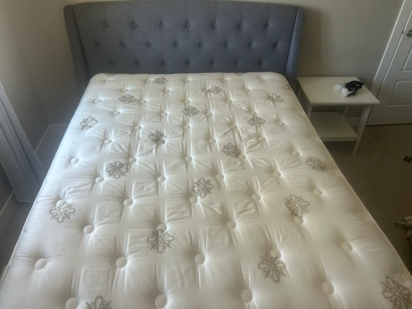 Queen, bed and frame for sale - photo 5