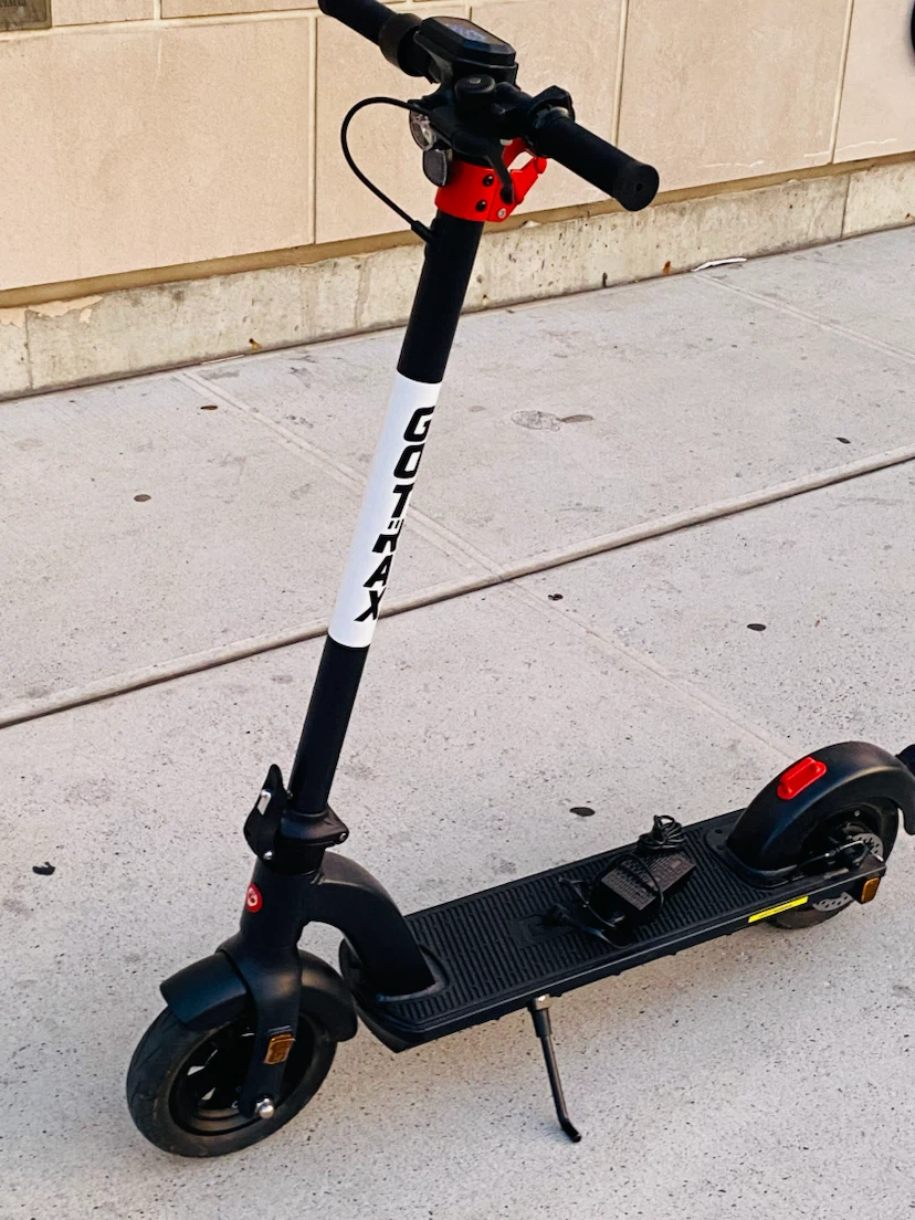Gotrax Gmax Electric Scooter - photo 2