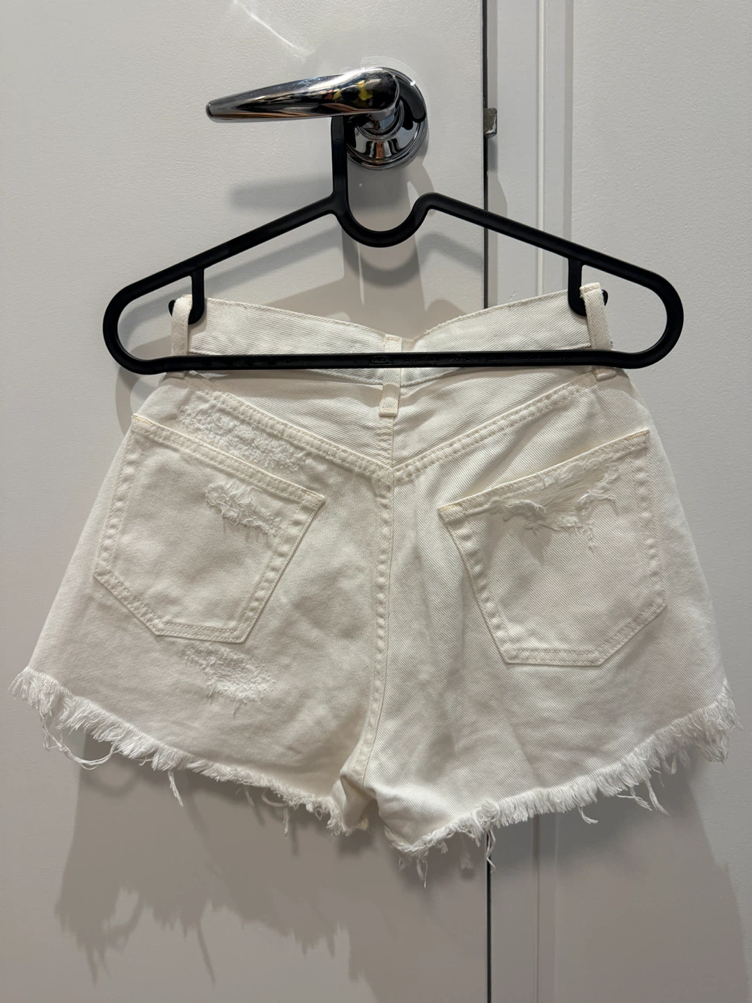 MOUSSY White Distressed Denim Shorts - photo 2
