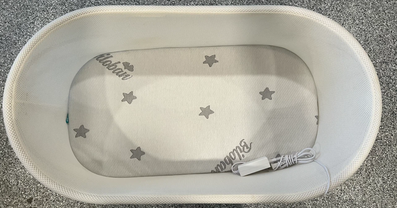 NEW happiest baby SNOO Smart Sleeper & $800 in new baby clothing - photo 3