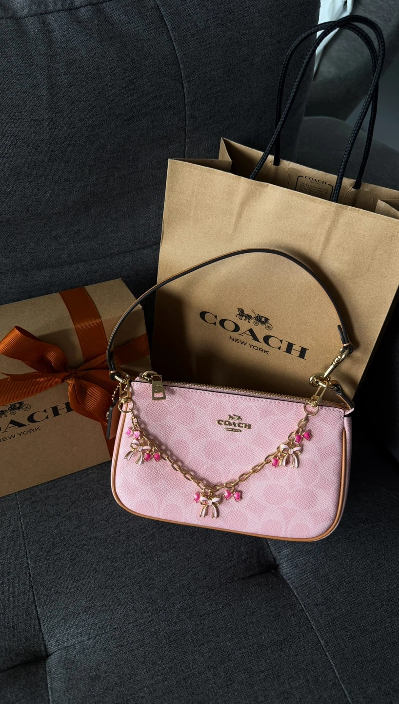 Coach Nolita 19 Pink
