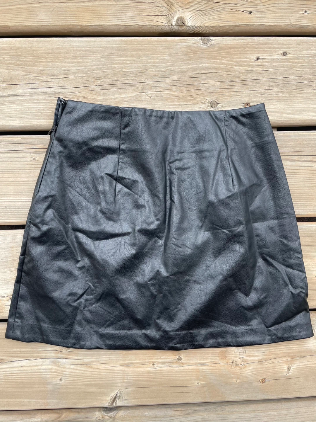 Oak + Fort Black Faux Leather Mini Skirt, size 2 - photo 5
