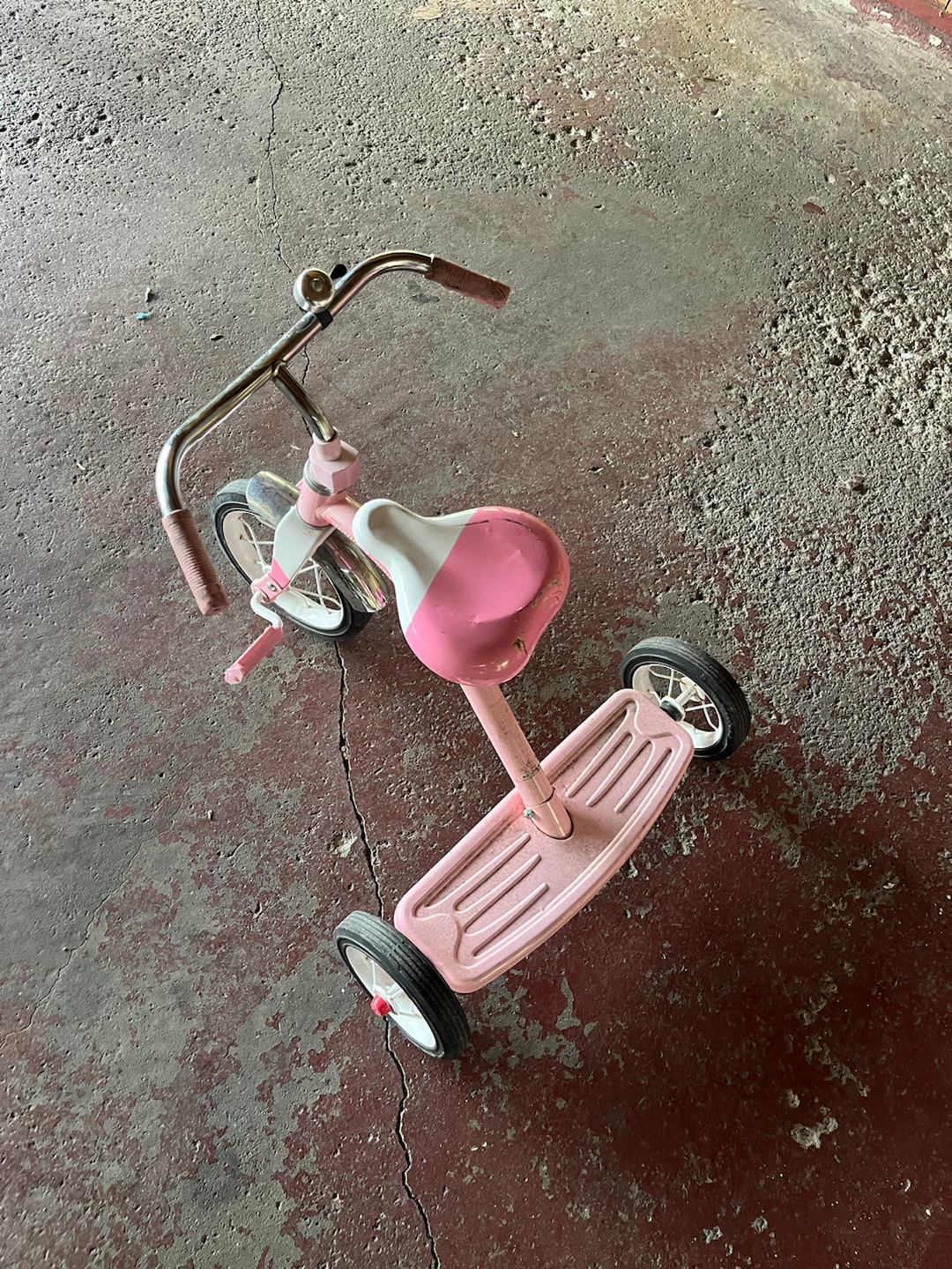 Toddler pink tricycle