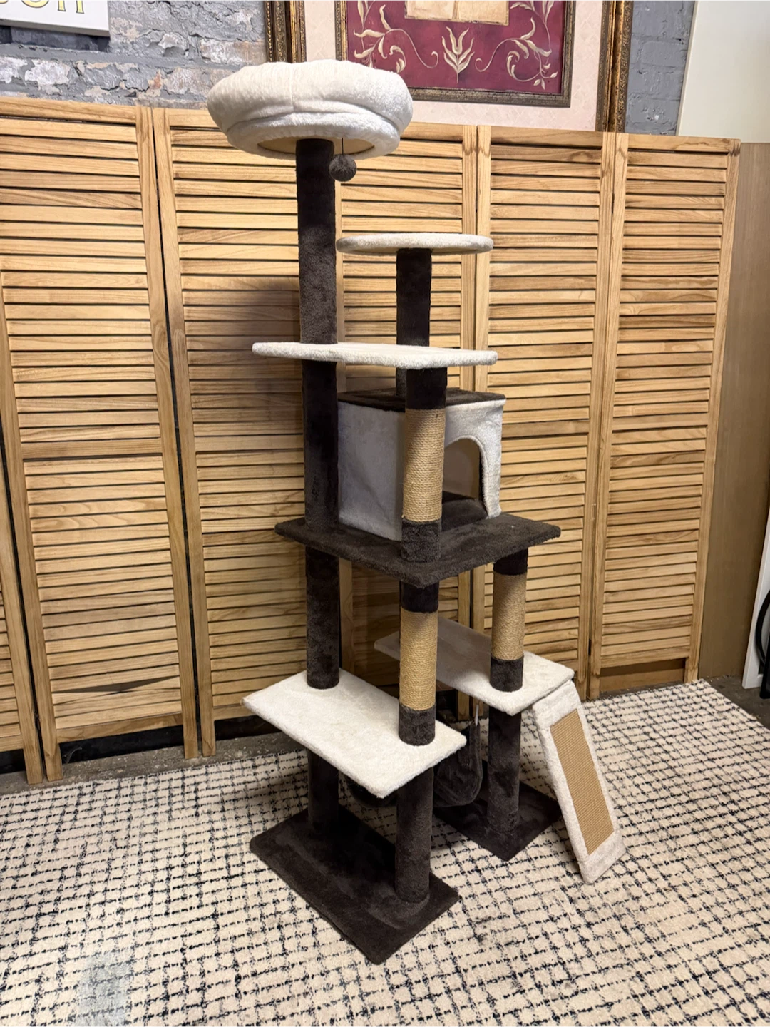 Cat Scratching Post - photo 2