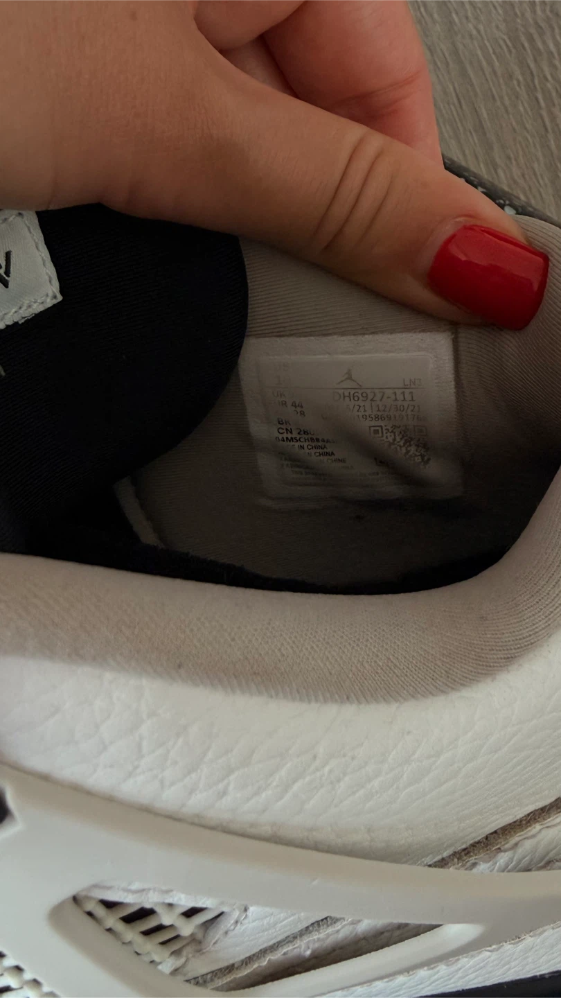Air Jordan 4 Retro Military Black White Neutral Grey - photo 5