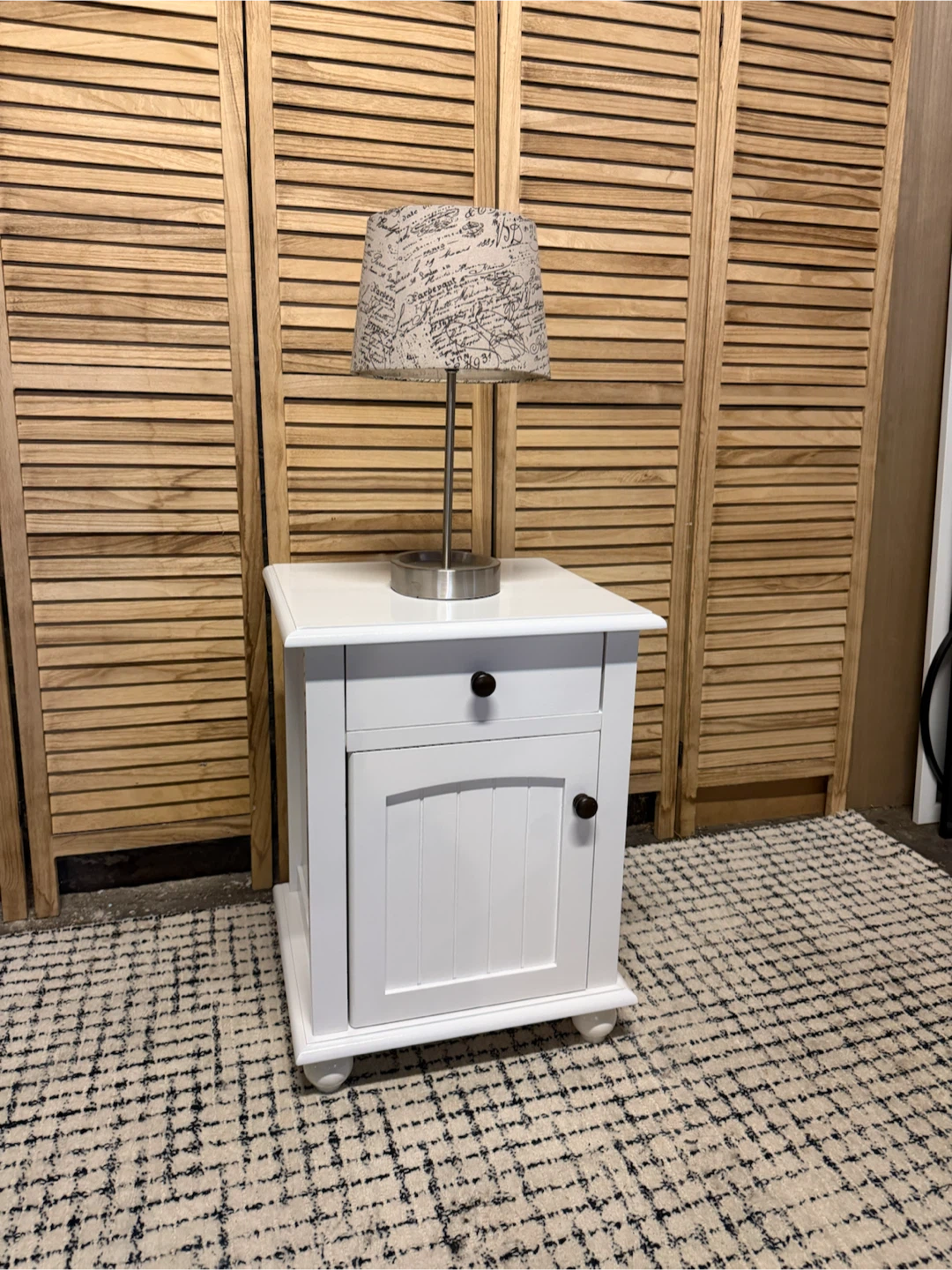 White nightstand - photo 2