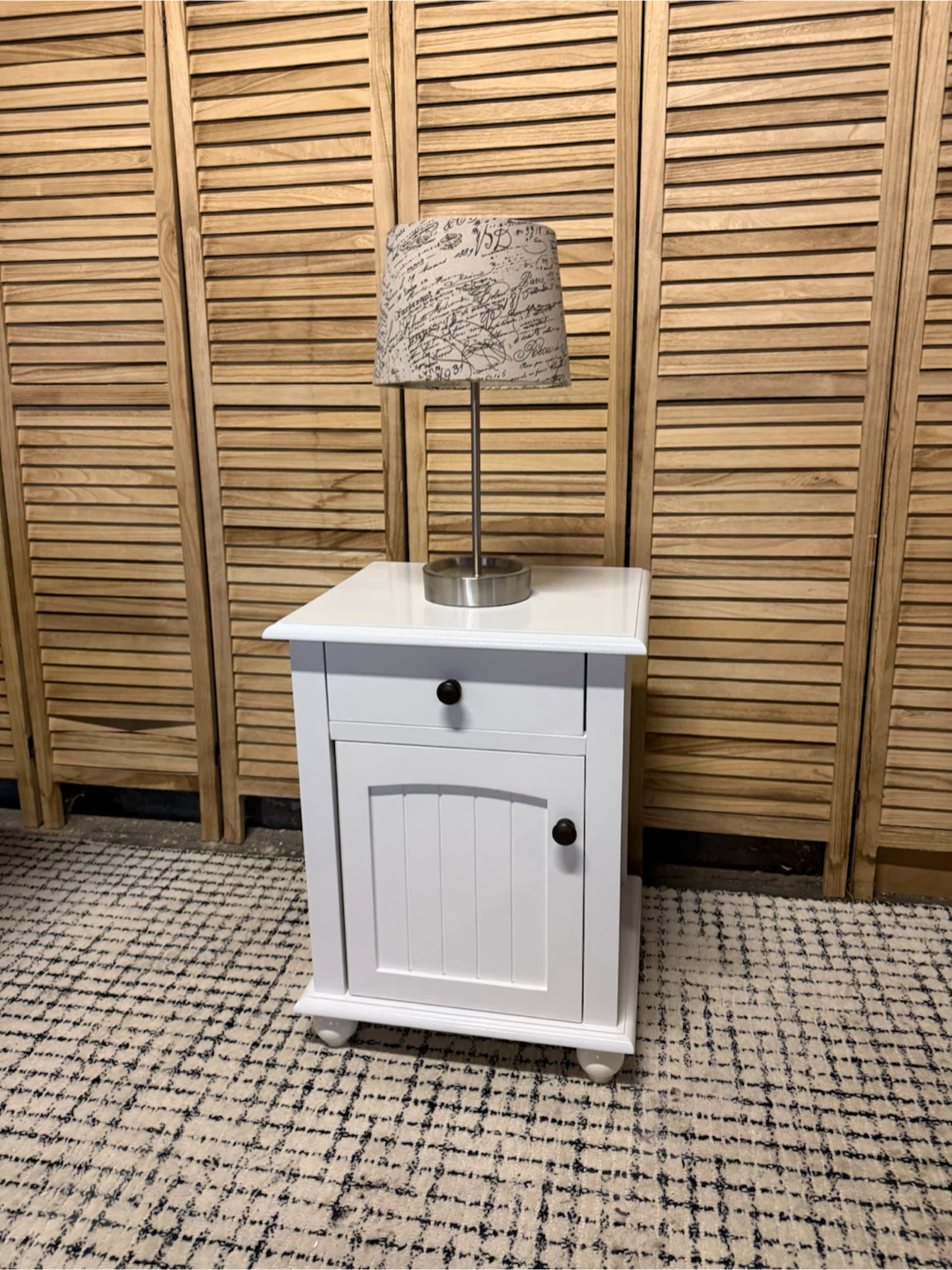 White nightstand - photo 3