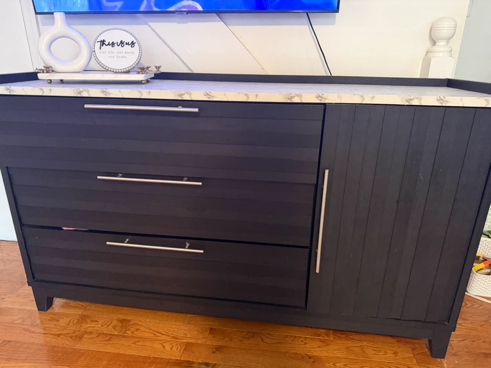 Moving sale- drawer - photo 3