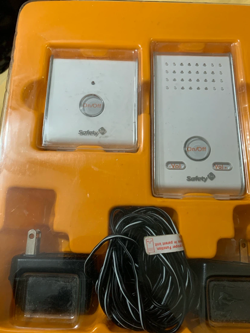 The Safety 1st High Def baby monitor