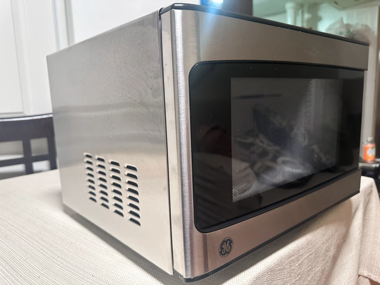 GE Stainless Steel Microwave Oven - photo 3