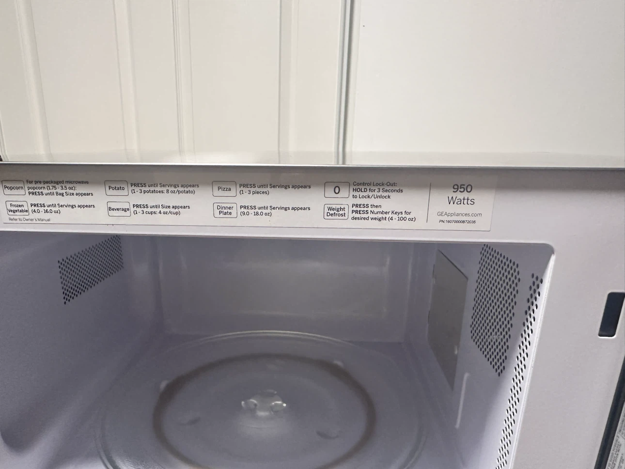 GE Stainless Steel Microwave Oven - photo 4