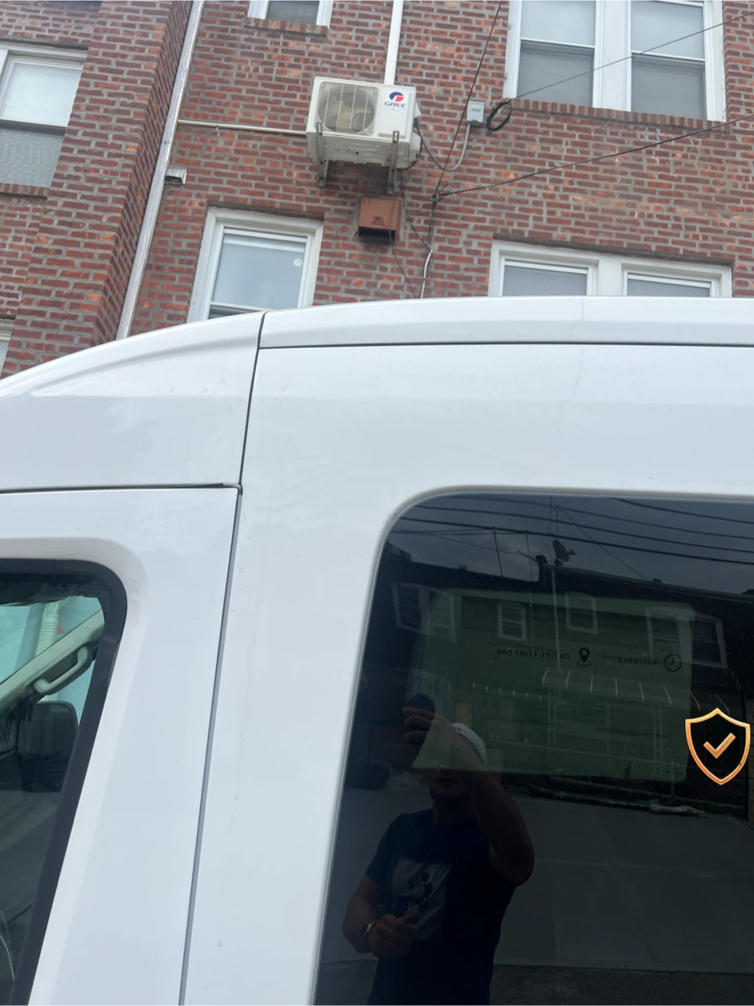 Advertise on fleet of luxury White Ford Transit Passenger Van - photo 3