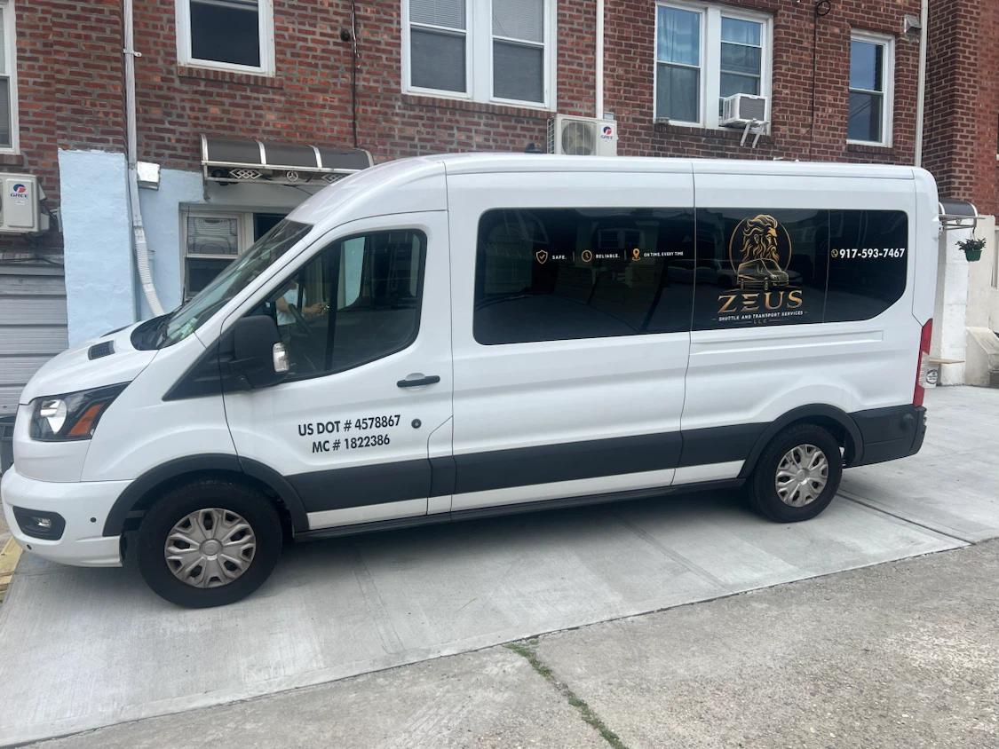 Advertise on fleet of luxury White Ford Transit Passenger Van - photo 5