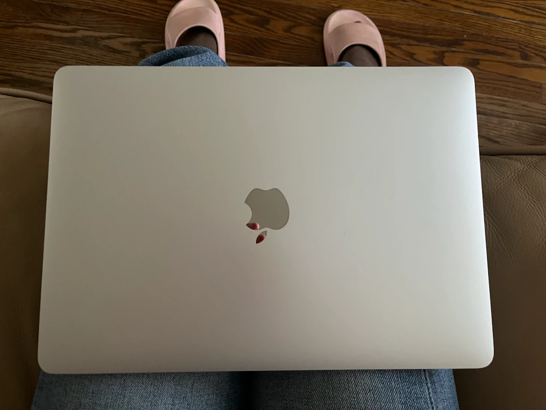 Apple MacBook Air 2018 - Pristine - Rare Low Battery Cycles