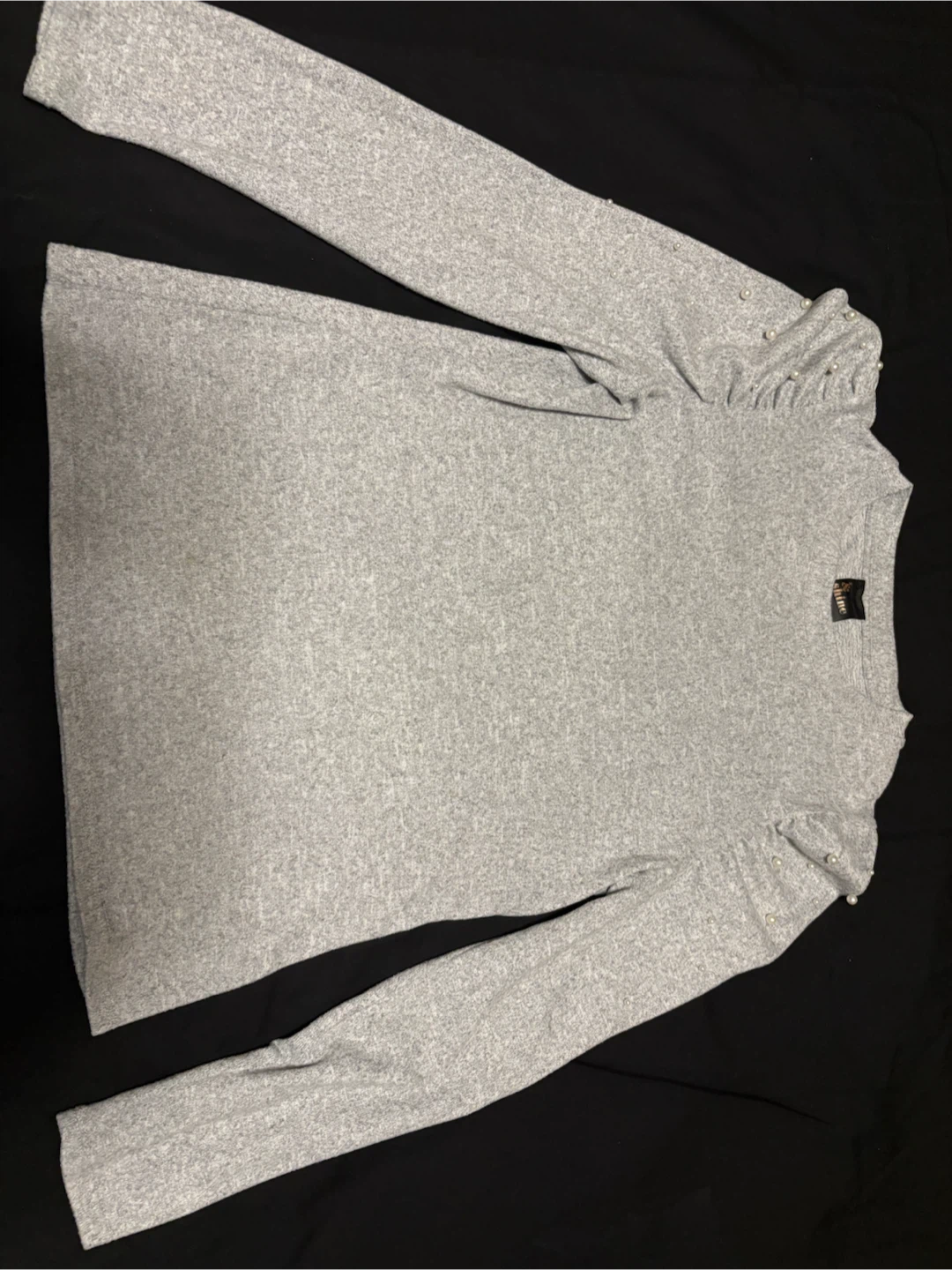 Reitmans “Rock & Shine” Gray Top – Size Small