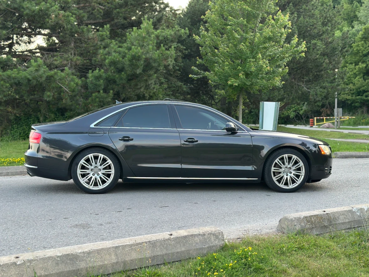 Audi A8 Sedan - photo 4