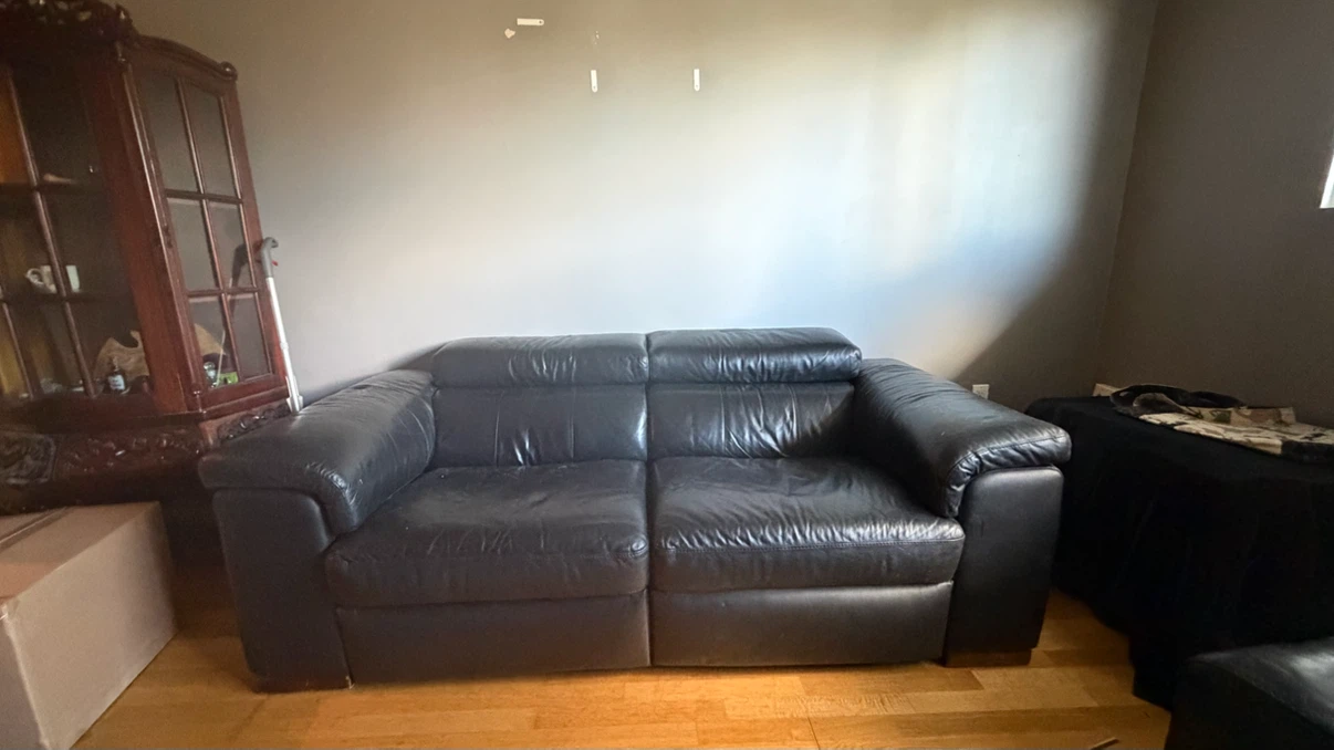 Genuine leather reclining sofa & chair - photo 2