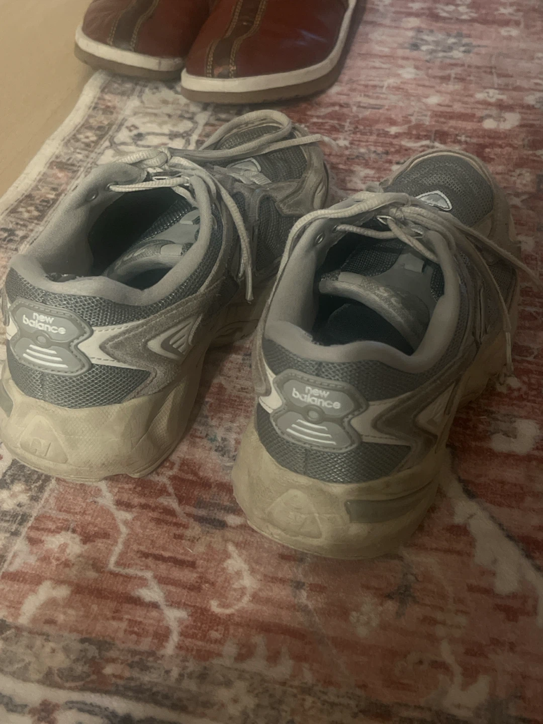 New Balance Grey Running Shoes UK6.5 - photo 2