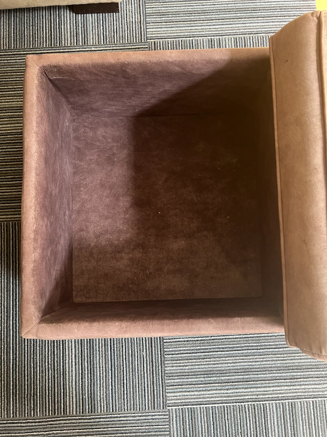 Mitchell Gold 5 seat sectional - photo 3