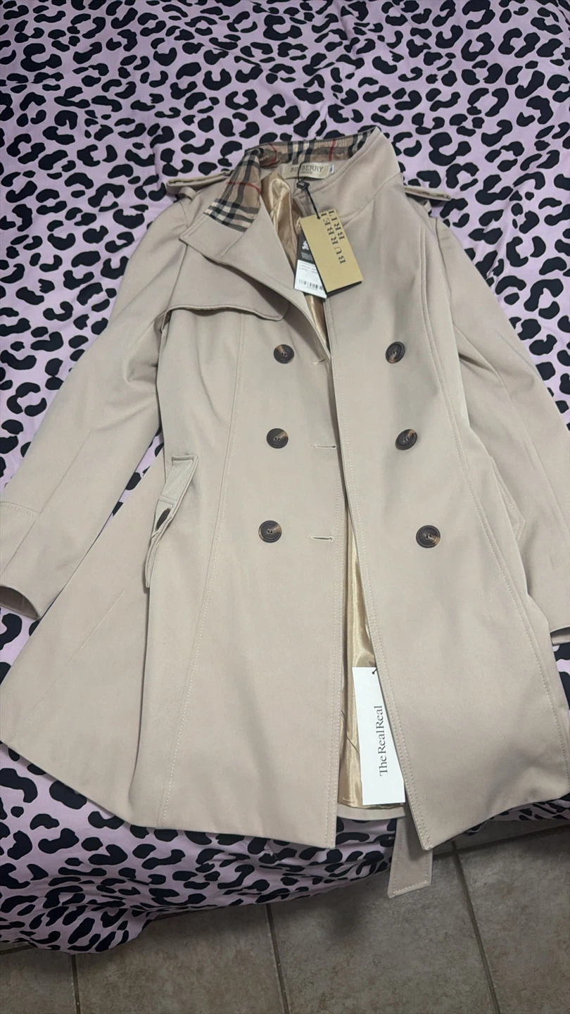 Burberry Brit Beige Double-Breasted Trench Coat - photo 2