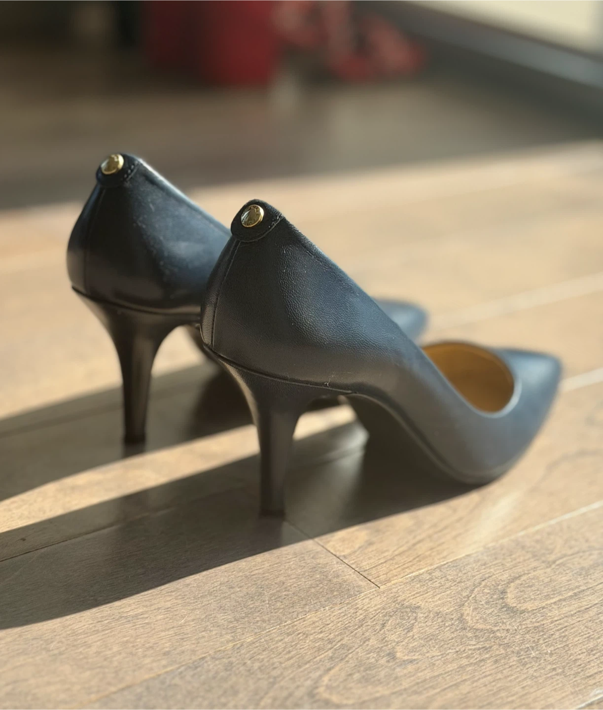 Michael Kors Navy Blue Heels (size 5.5) - photo 2