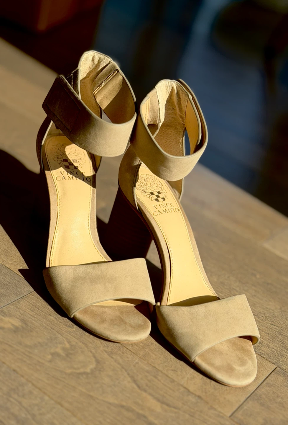 Vince Camuto Heel Sandals(size 5.5)
