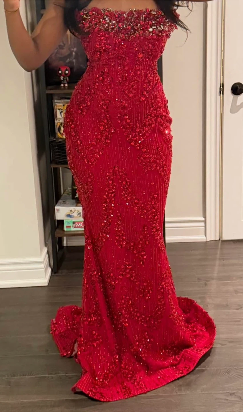 Sparkly Red Sequin Evening Gown - photo 2