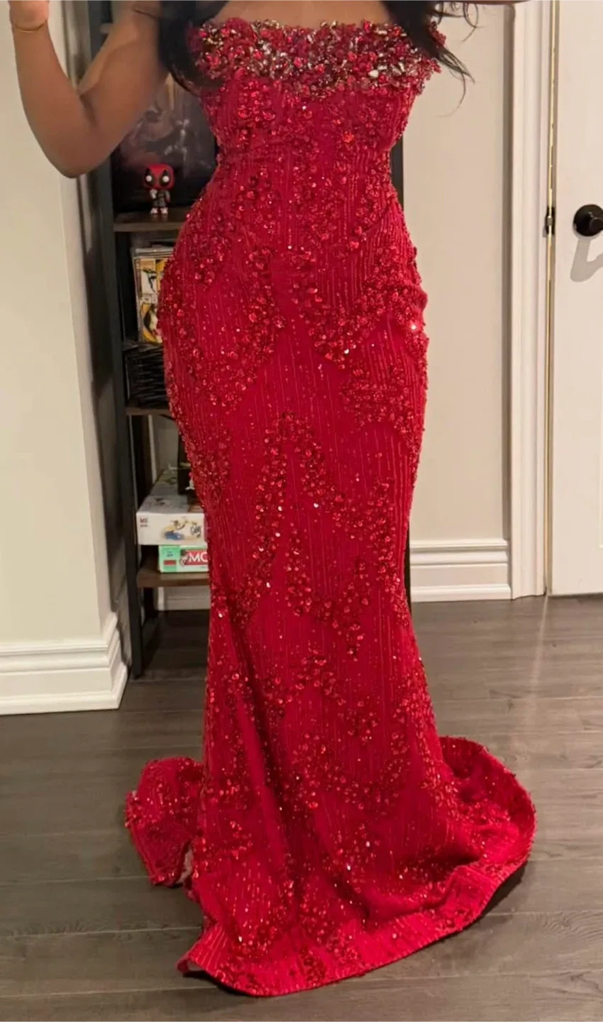 Sparkly Red Sequin Evening Gown - photo 2