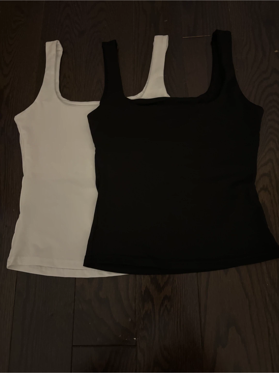 2 Pack Tank Tops - Black & White