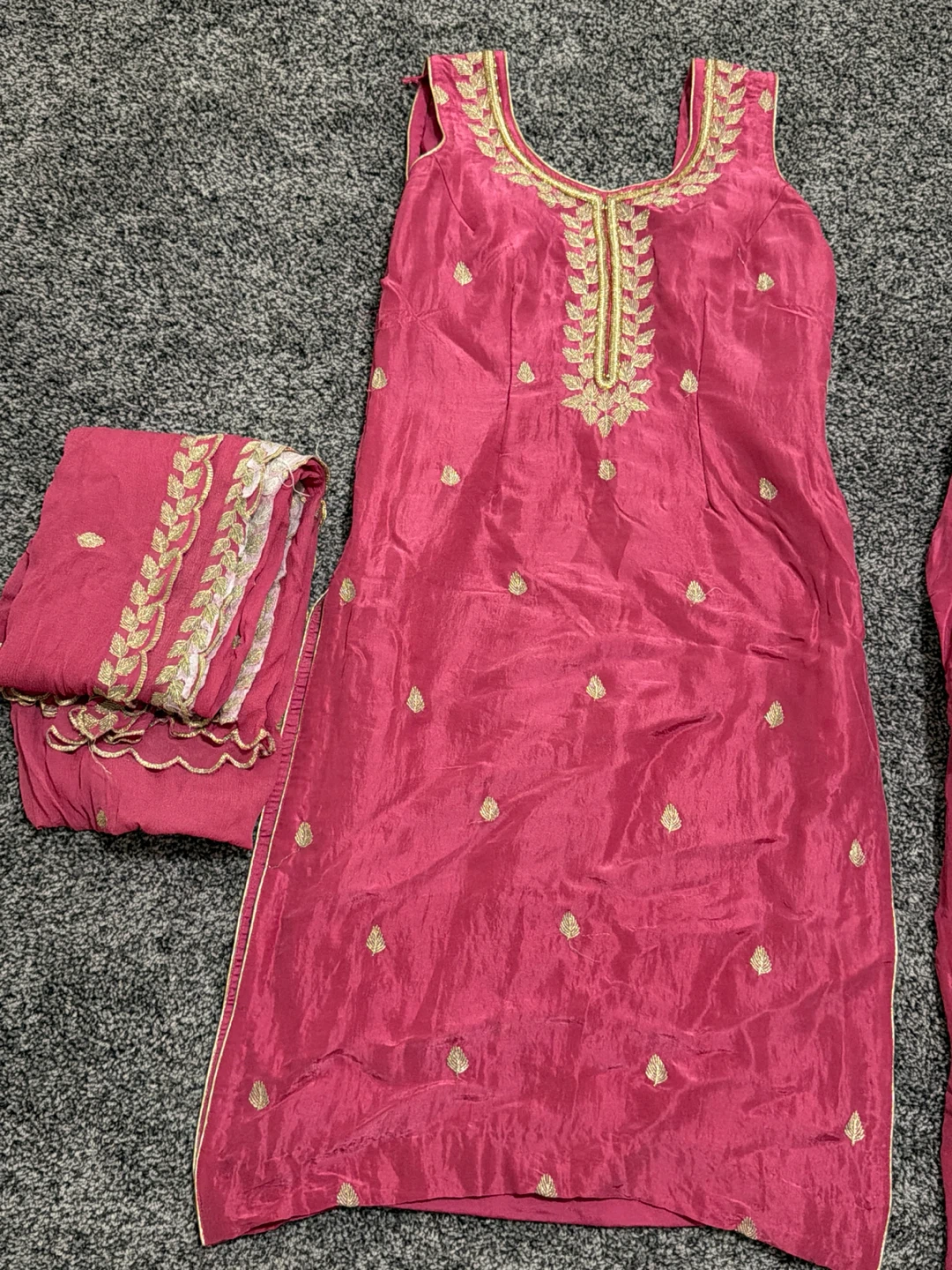 Pink Salwar palazoo with Gold Embroidery