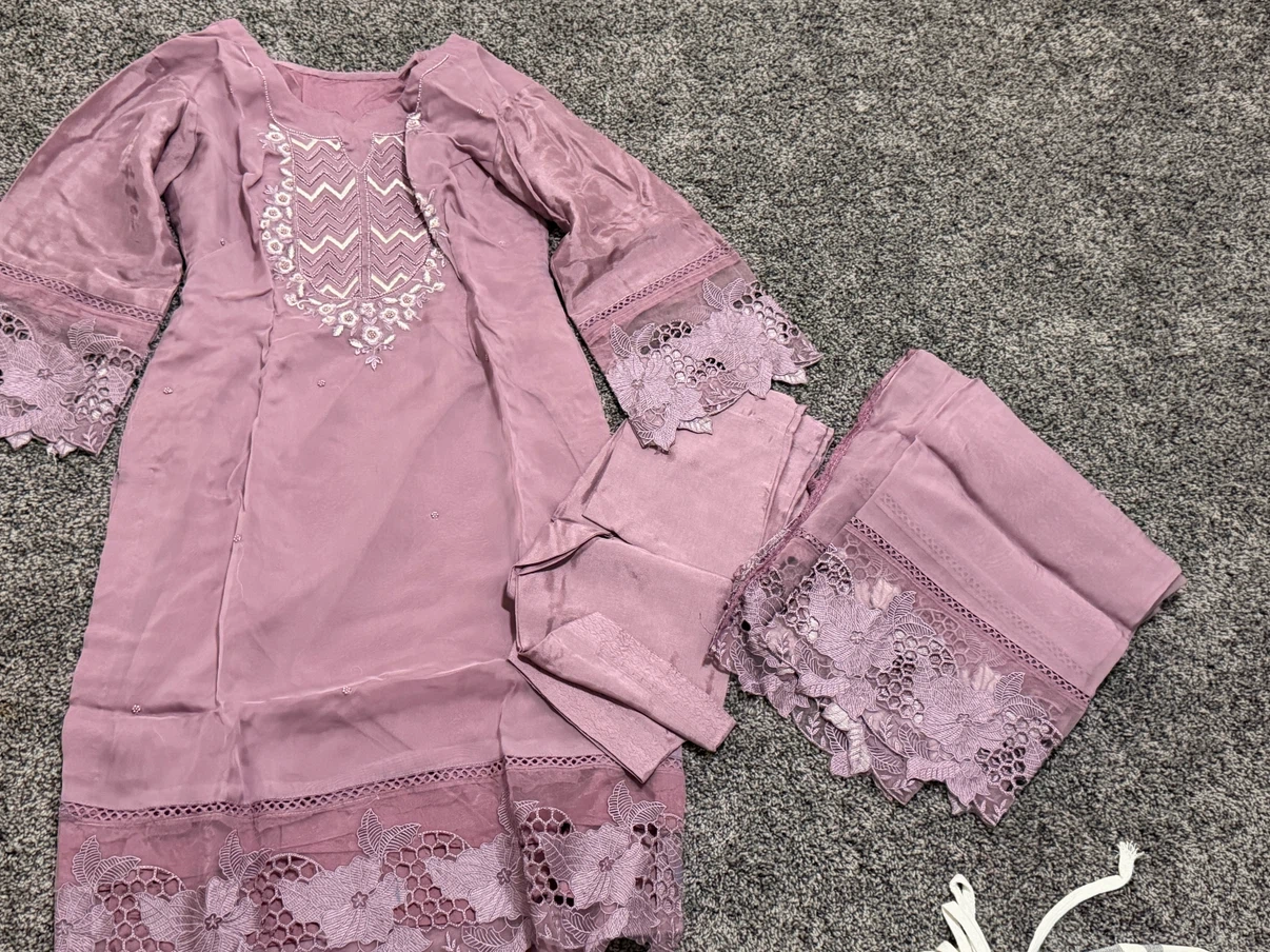 Purple Embroidered Lawn Suit - photo 4