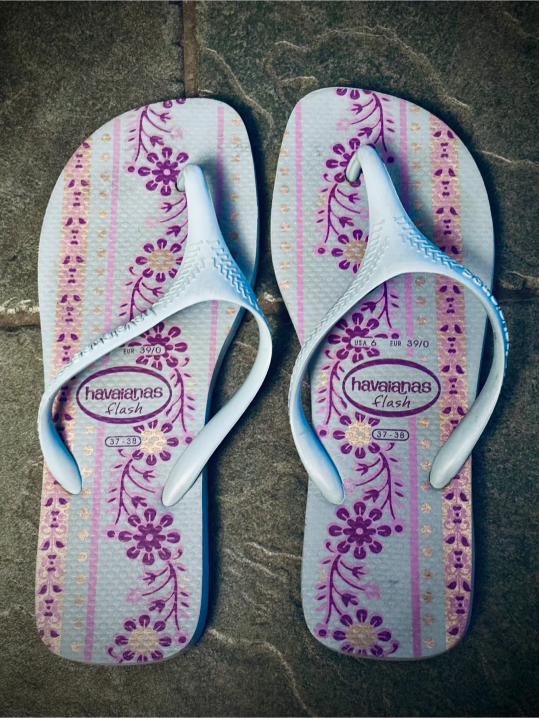 HAVAIANAS  FLASH FLIP FLOPS