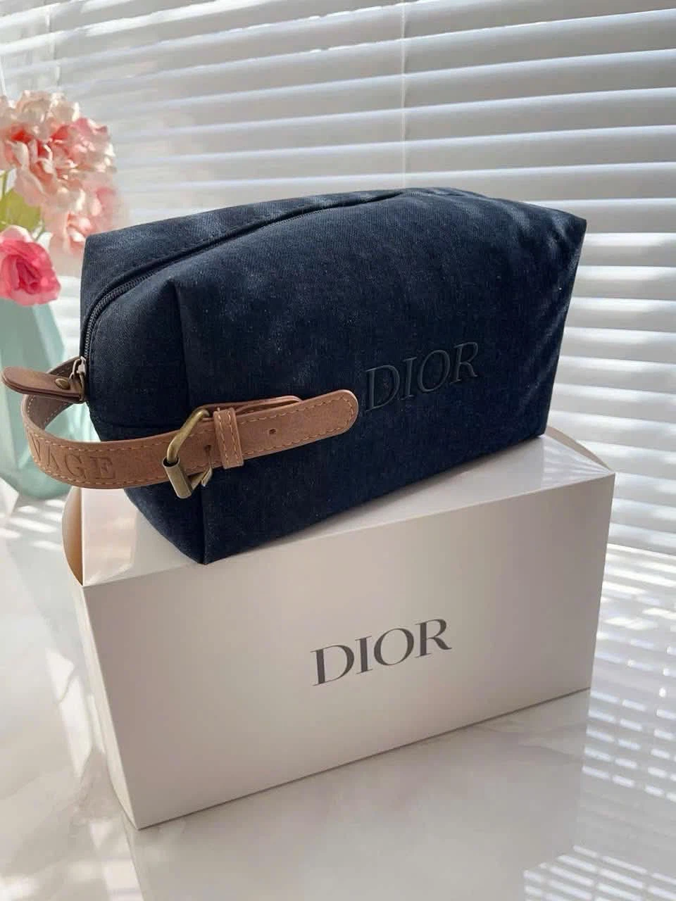 Dior Denim Toiletry Bag - photo 2