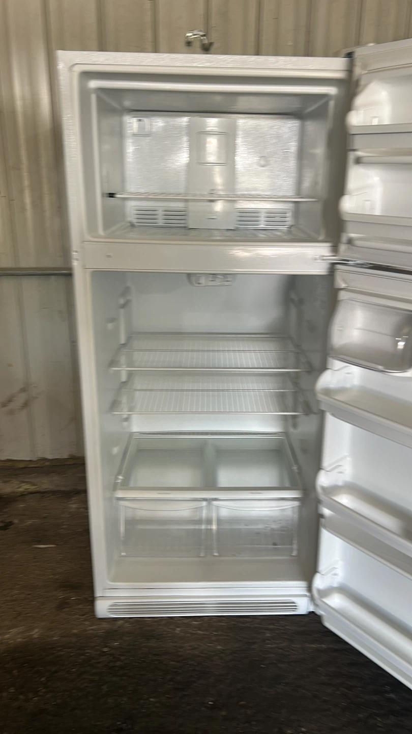 Refrigerator in very good condition - photo 2