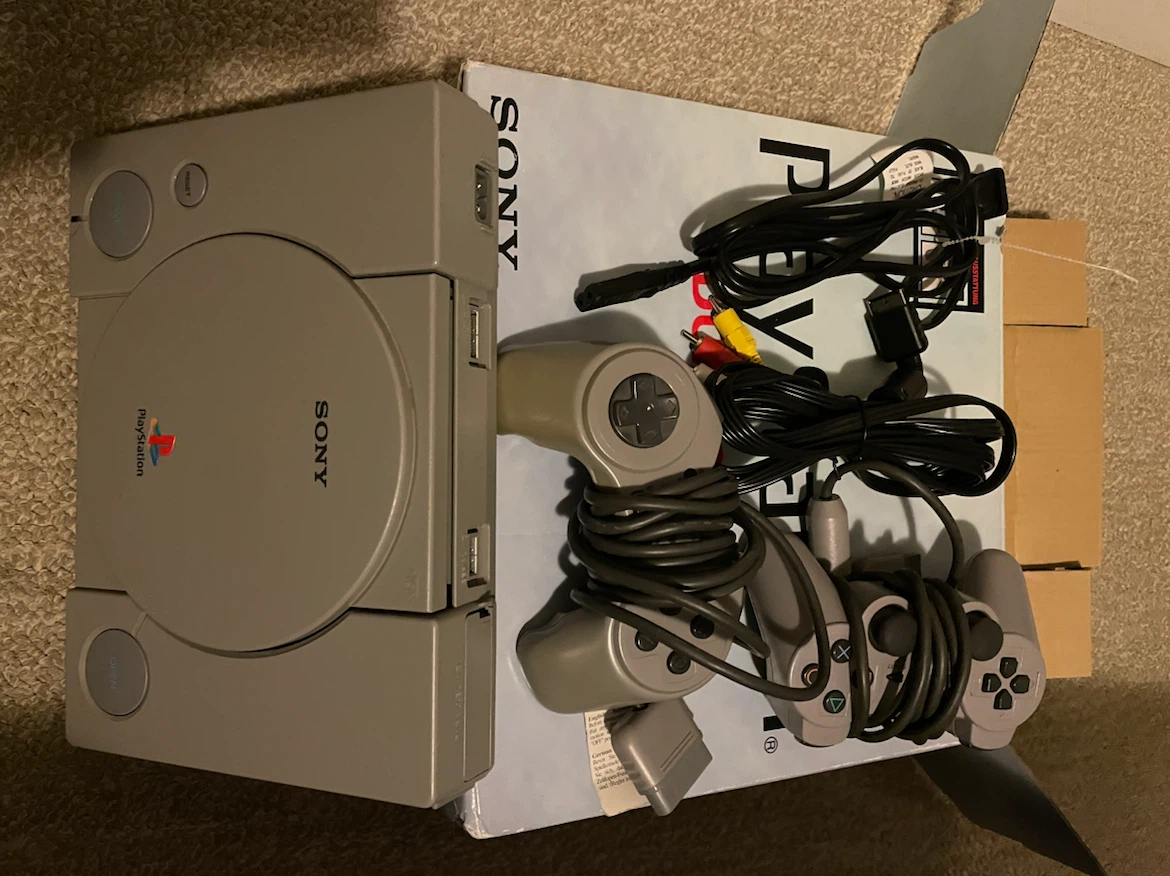 Sony PlayStation Dual Shock Console SCPH-9002 C - photo 3