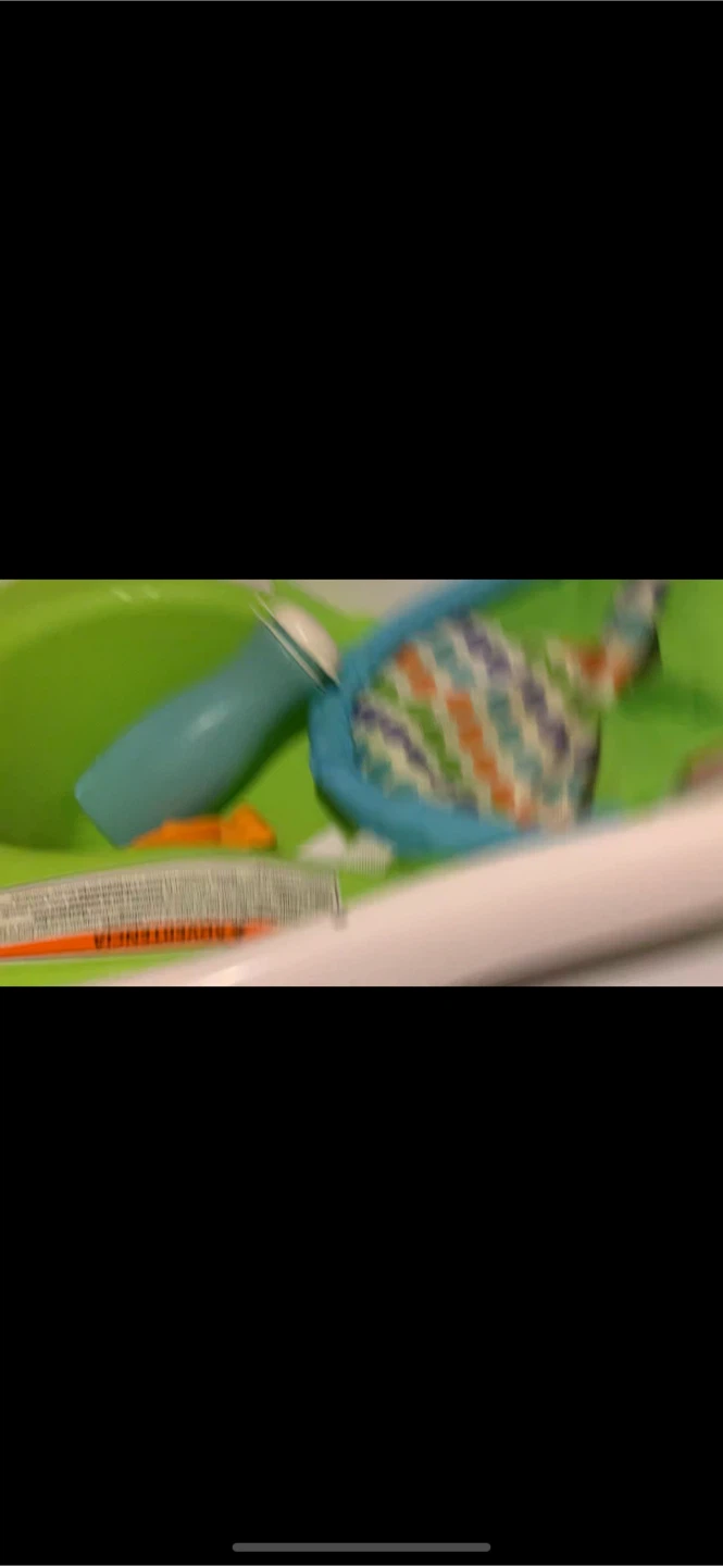 Fisher price Baby bathtub with all accessories sale $30 - photo 3