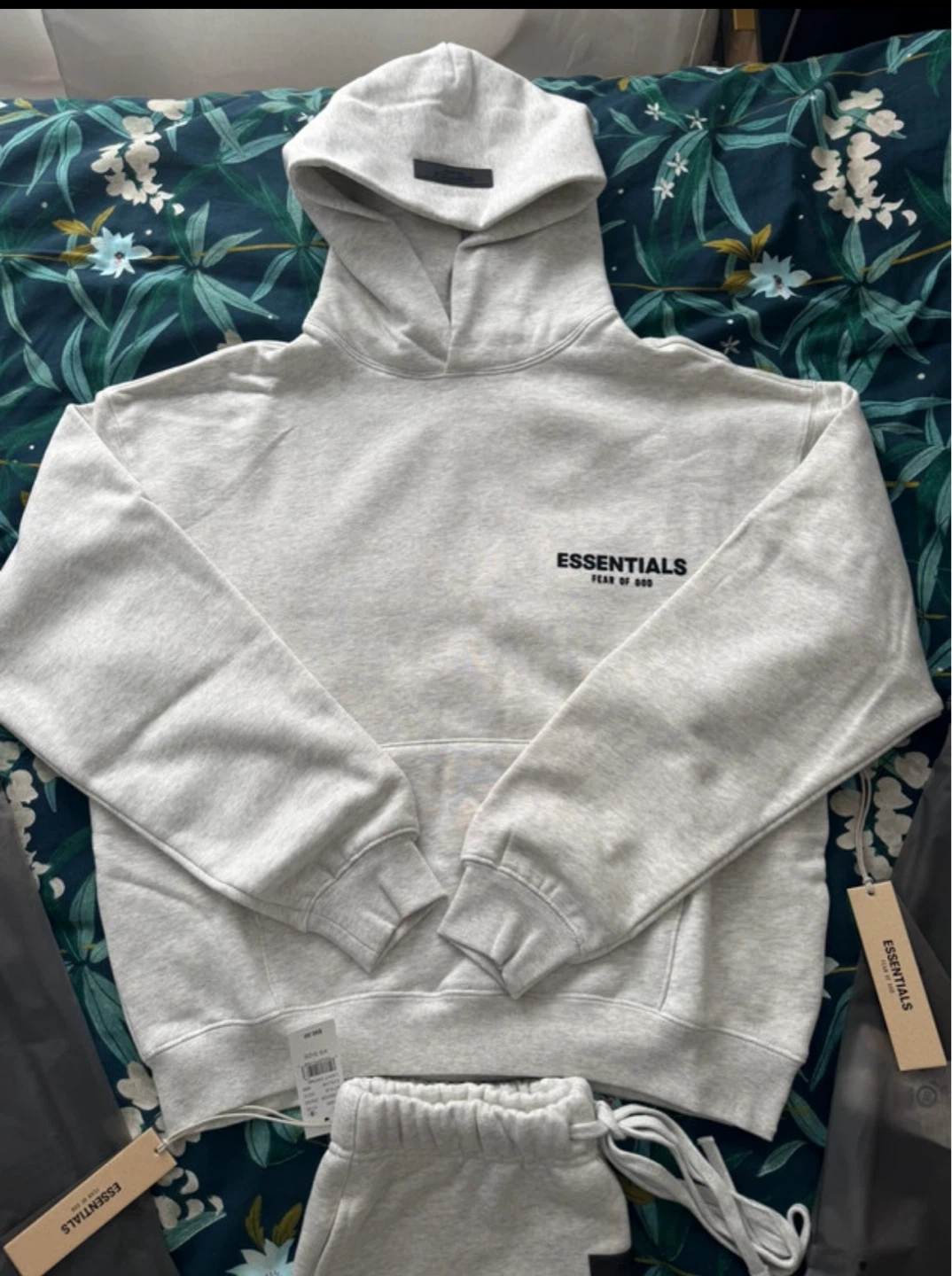 FEAR OF GOD ESSENTIALS Hoodie and Sweatpants Set - photo 2